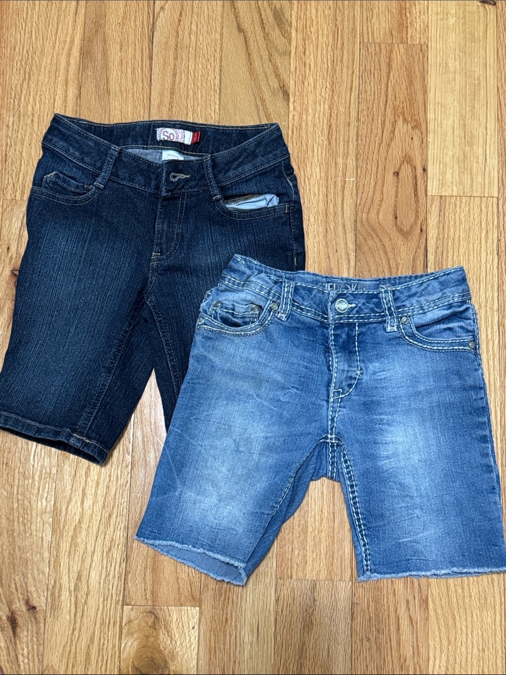 SO Two-Pack Denim Shorts in Dark Blue and Light Blue